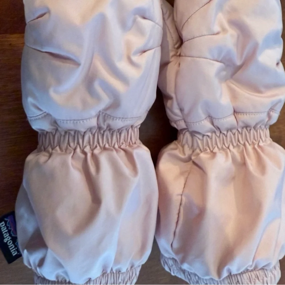 Pategonia 4T Pink Mittens